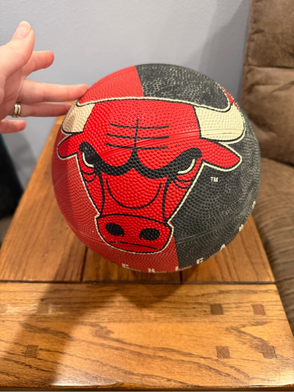 Vintage 1990s Chicago Bulls Spalding Basketball Size 7 NBA Red Black Holds Air
